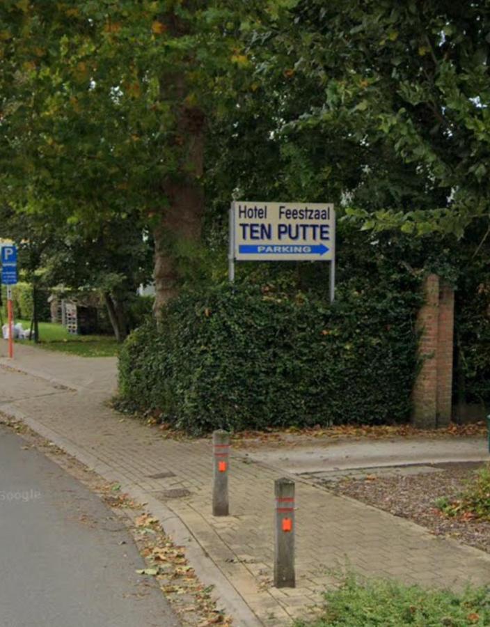 Hotel Ten Putte Gistel Eksteriør bilde